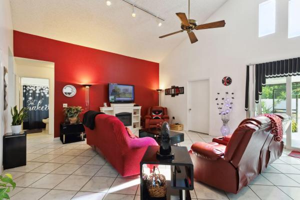 11 Cedar Cir, Boynton Beach, Florida 33436, image 3