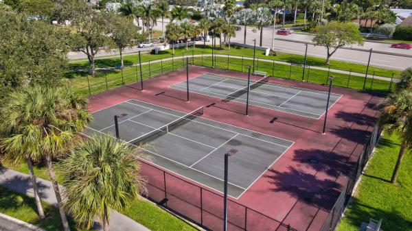 11 Cedar Cir, Boynton Beach, Florida 33436, image 1