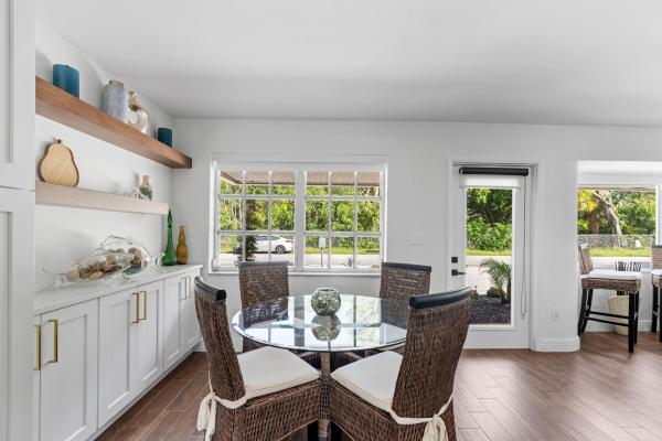Boca Islands, 526 SW 11th Pl, Boca Raton, Florida 33432, image 2