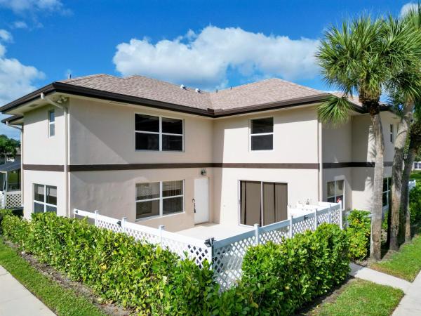 Stamford At Royal Palm Beach, 6 Amherst Ct #B, Royal Palm Beach, Florida 33411, image 1