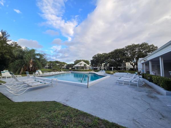 Lakes Of Woodhaven, 6245 Old Court Rd #101, Boca Raton, Florida 33433, image 2
