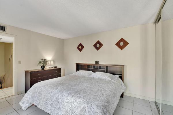 Springdale, 803 Springdale Cir, Palm Springs, Florida 33461, image 2