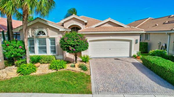 Valencia Falls, 7249 Morocca Lake Dr, Delray Beach, Florida 33446, image 1