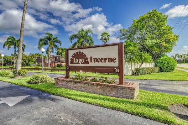 Lago Lucerne, 3889 Louis Dr, Lake Worth, Florida 33461, image 2