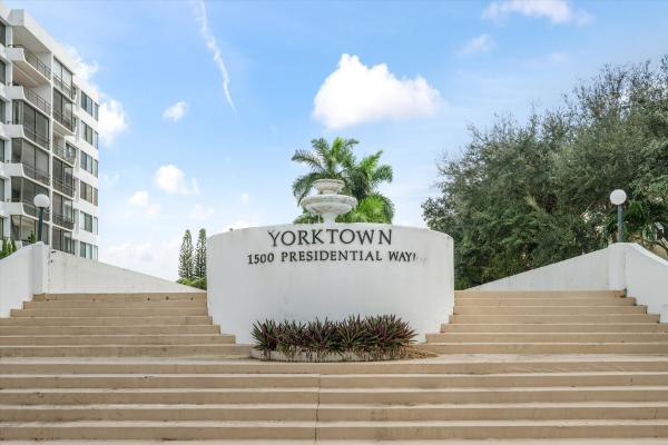 Yorktown, 1500 Presidential Way #702, West Palm Beach, Florida 33401, image 3