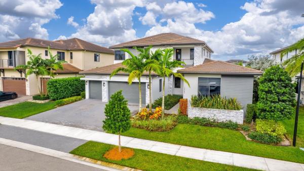 Cascata At MiraLago, 10780 Estuary Dr, Parkland, Florida 33076, image 1