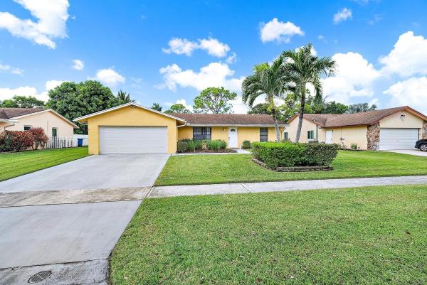 The Willows, 208 Bobwhite Rd, Royal Palm Beach, Florida 33411, image 1