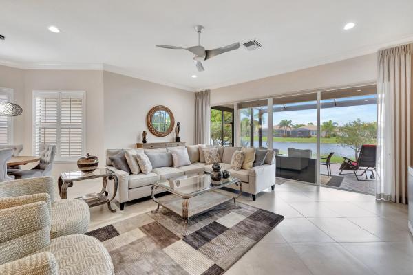 Valencia Cove, 8279 Cloud Peak Dr, Boynton Beach, Florida 33473, image 2