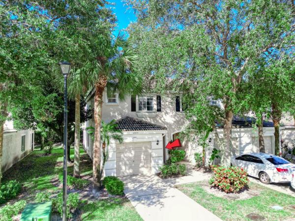 Palmbrooke Townhomes, 4859 Palmbrooke Cir, West Palm Beach, Florida 33417, image 1