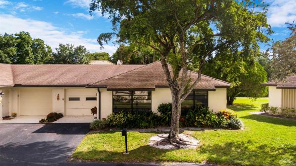 Greentree Villas, 4723 Storkwood Ln #B, Boynton Beach, Florida 33436, image 1