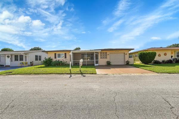 Paradise Gardens 3, 6950 NW 11th St, Margate, Florida 33063, image 1