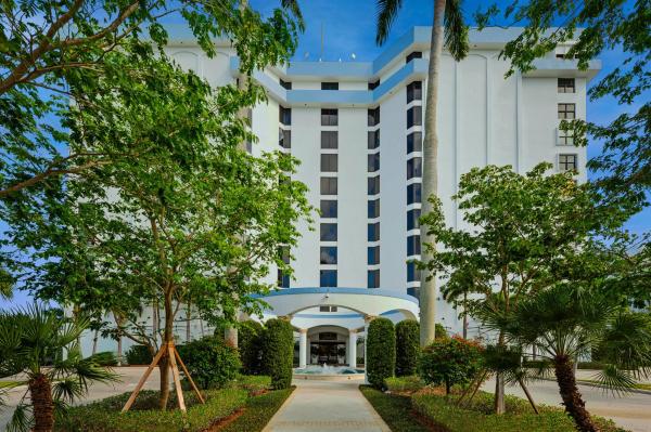 Portofino South, 3800 Washington Rd #1004, West Palm Beach, Florida 33405, image 1