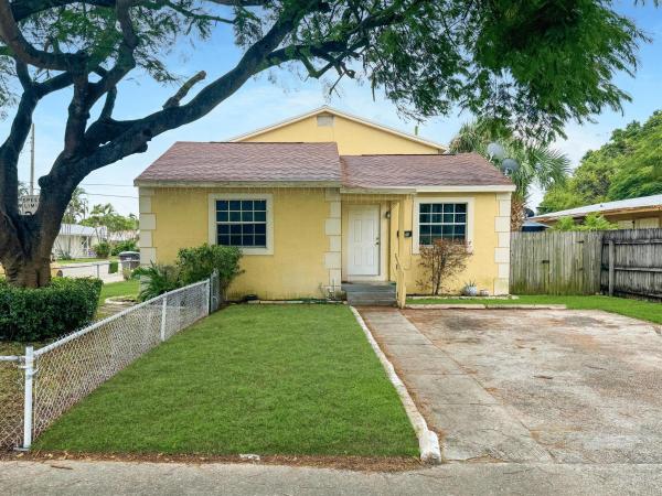 Colonial Estates, 500 Franklin Rd, West Palm Beach, Florida 33405, image 1