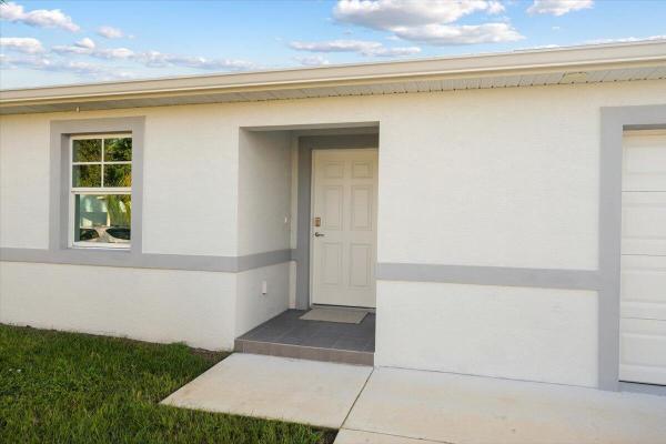 13977 Adelfa Ave, Fort Pierce, Florida 34951, image 1