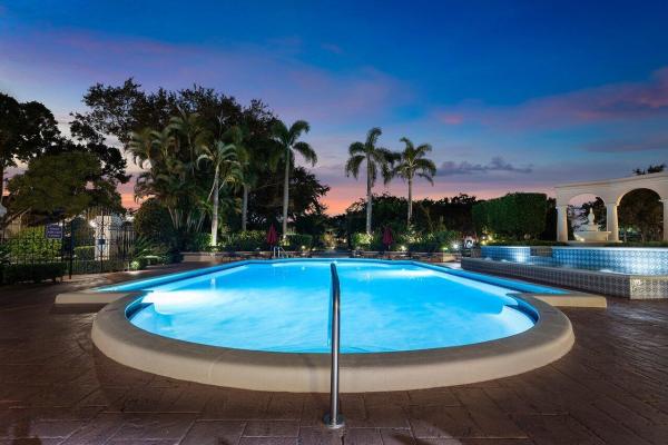 Villa D'Este, 734 Deer Creek Via Verona, Deerfield Beach, Florida 33442, image 2