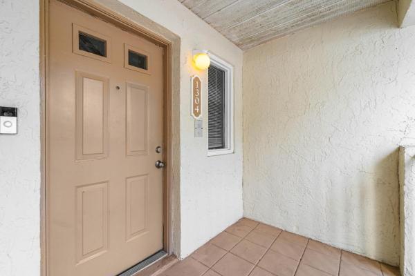1304 Glenmoor Dr, West Palm Beach, Florida 33409, image 3