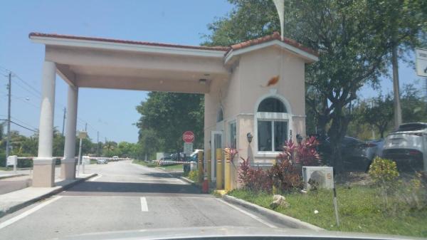 Golf Ridge Villas, 20400 NW 7th Ave #204, Miami Gardens, Florida 33169, image 1