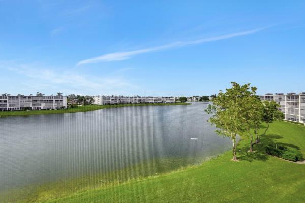 Guildford At Century Village, 4089 Guildford #E, Boca Raton, Florida 33434, image 1