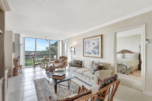 Willow Wood Midrise At Boca Country Club, 6895 Willow Wood Dr #1051, Boca Raton, Florida 33434, image 1