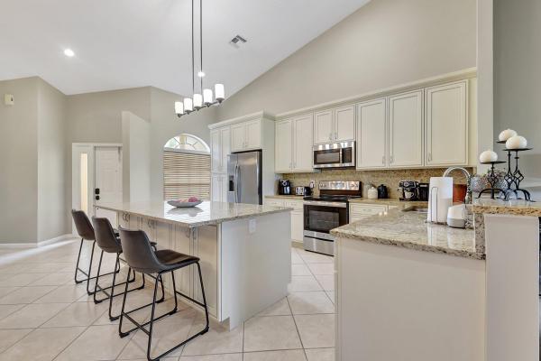 Mizner Pointe Of Boca Via Ancho, 8361 Via Serena, Boca Raton, Florida 33433, image 2