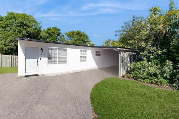 Vera Villas, 211 NE 21st Ct, Pompano Beach, Florida 33060, image 1
