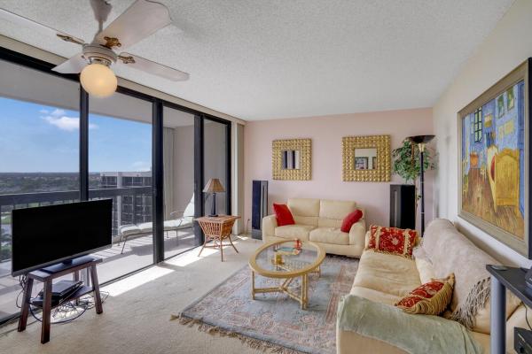 Jefferson Tower, 2425 Presidential Way #1404, West Palm Beach, Florida 33401, image 3