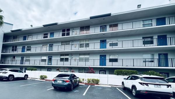 Deauville Village, 6675 S Oriole Blvd #2050, Delray Beach, Florida 33446, image 1