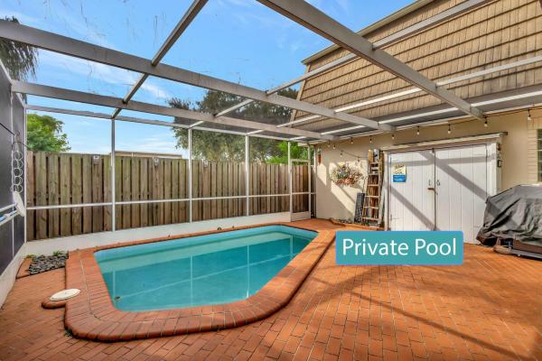 Winchester Courts, 4376 Hazel Ave #B, Palm Beach Gardens, Florida 33410, image 1
