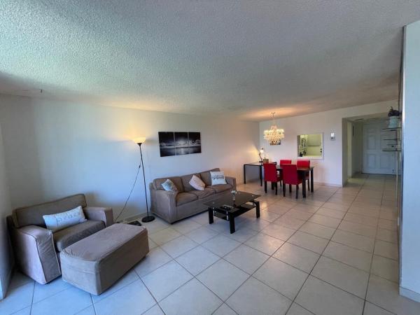 Boca Teeca, 250 NW 67th St #320, Boca Raton, Florida 33487, image 1