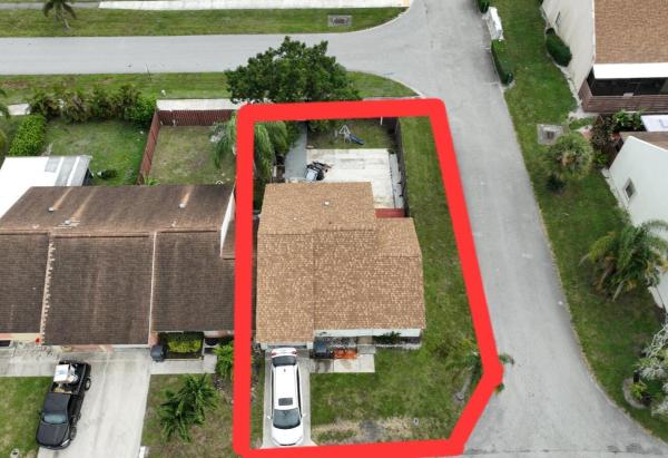 Lee's Crossing, 5628 Kimberton Way, Lake Worth Beach, Florida 33463, image 1
