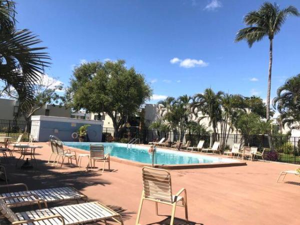 Town & Country Estates, 525 Dotterel Rd #35C, Delray Beach, Florida 33444, image 3