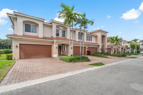Carriage Pointe Townhomes, 68 Landau St, Boynton Beach, Florida 33426, image 1