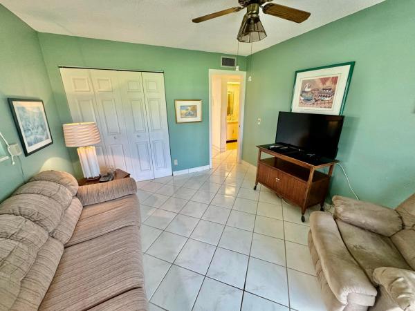 543 Flanders L, Delray Beach, Florida 33484, image 3
