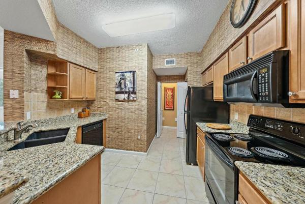 Fiore At The Gardens, 4205 Myrtlewood Cir E, Palm Beach Gardens, Florida 33418, image 3