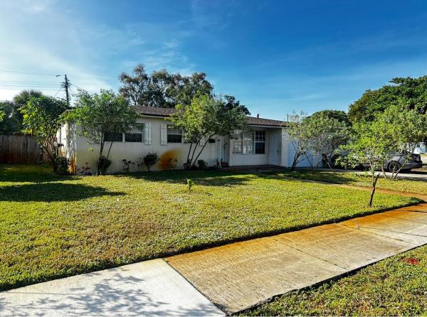 Kelsey City, 754 Evergreen Dr Dr, Lake Park, Florida 33403, image 1