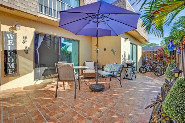 Waterview Estates, 804 Waterview Dr, Palm Springs, Florida 33461, image 1
