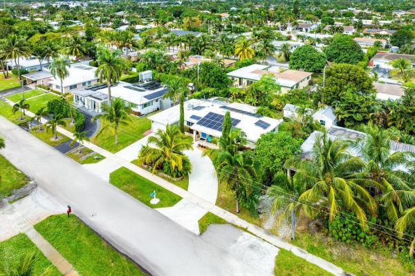 Winfield Park, 461 NE 24th St, Boca Raton, Florida 33431, image 1