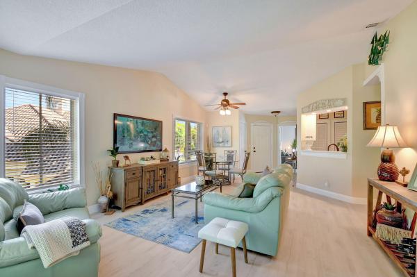 Casablanca Isles, 815 W Boynton Beach Blvd #11-208, Boynton Beach, Florida 33426, image 2