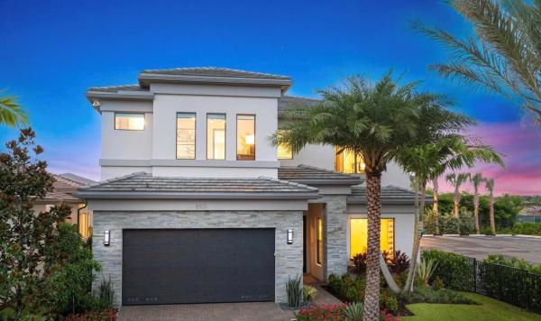8318 Essex Country Club Dr, Boca Raton, Florida 33434, image 2
