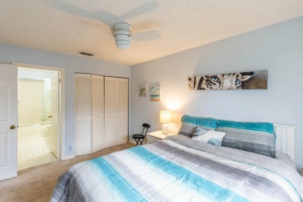 Emerald Forest Of Wellington, 922 Honeytree Ln #B, Wellington, Florida 33414, image 2