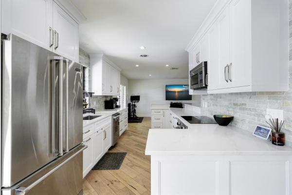 Yacht Club, 124 Anchorage Dr N, North Palm Beach, Florida 33408, image 1