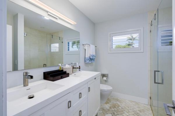 Yacht Club, 124 Anchorage Dr N, North Palm Beach, Florida 33408, image 2
