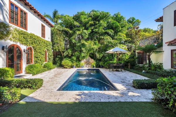 Royal Park, 424 Brazilian Ave, Palm Beach, Florida 33480, image 1