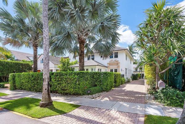 Poinciana Park, 124 Seabreeze, Palm Beach, Florida 33480, image 1