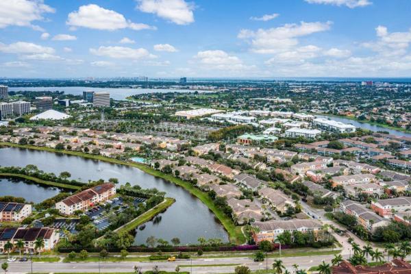 CitySide, 690 Pacific Grove Dr #4, West Palm Beach, Florida 33401, image 3
