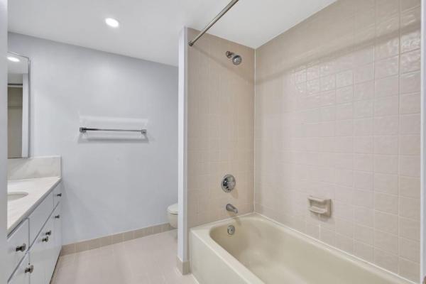 612 Brackenwood Cv, Palm Beach Gardens, Florida 33418, image 2