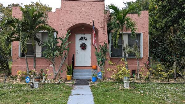 Maravilla Pines, 2411 Sunrise Blvd, Fort Pierce, Florida 34982, image 1