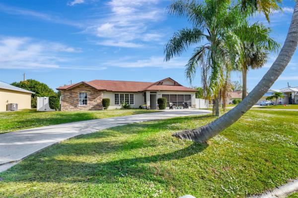 Sandhill Crossing, 1667 SE Simmons St, Port St. Lucie, Florida 34952, image 1