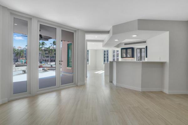 Mizner Court, 100 SE 5th Ave #209, Boca Raton, Florida 33432, image 3