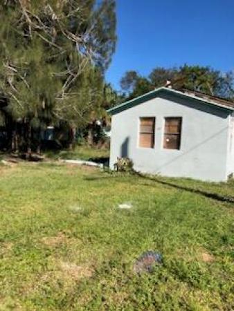 Alamanda Vista, 428 N 22nd St, Fort Pierce, Florida 34950, image 1